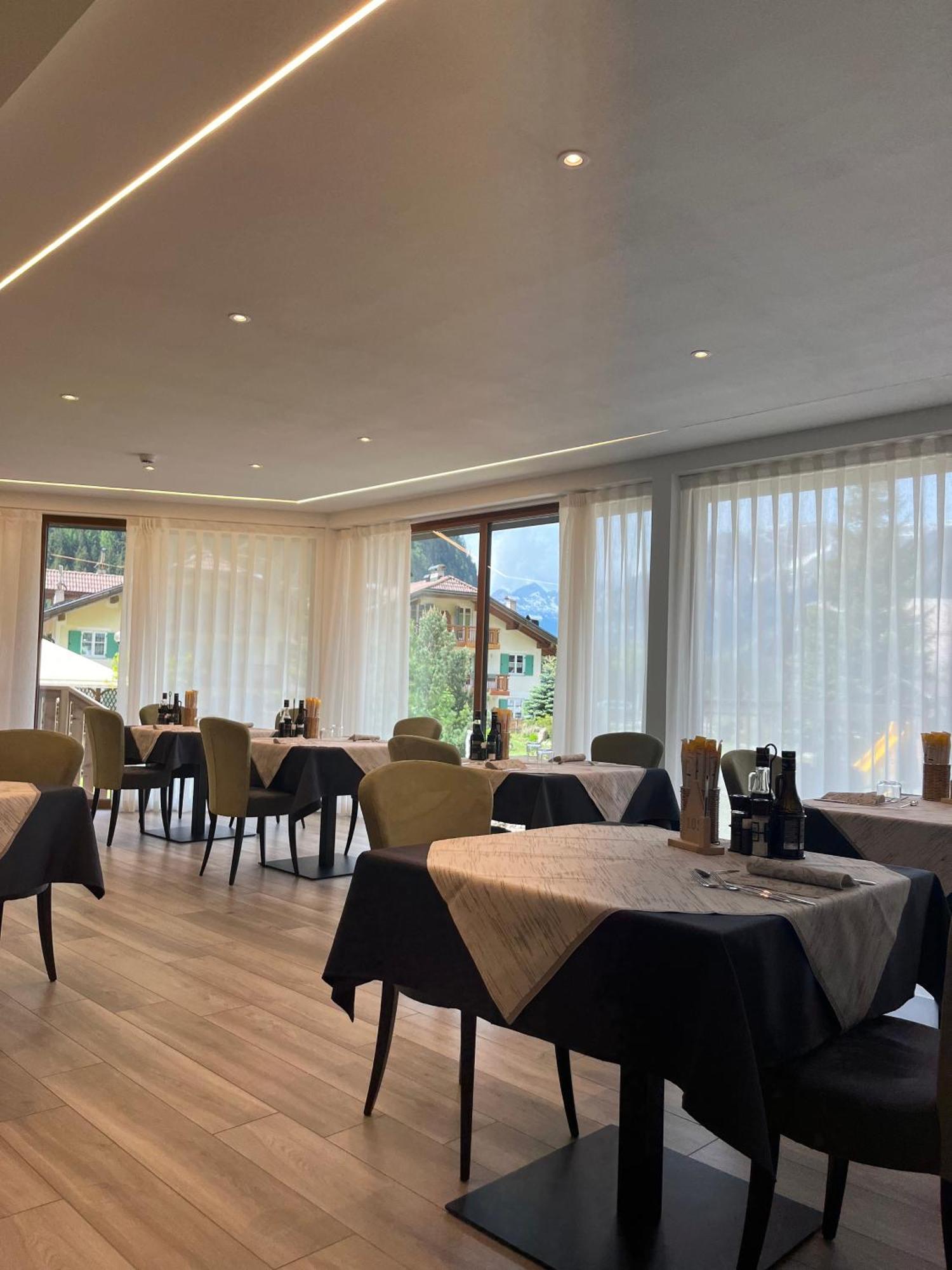 Dolomiten Hotel Irma Canazei Dış mekan fotoğraf