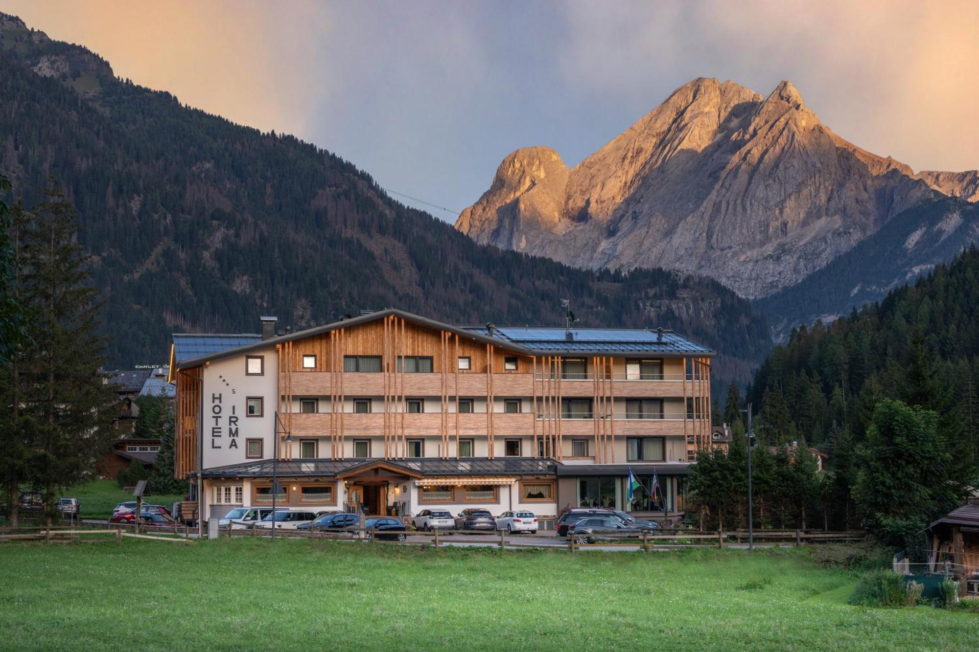 Dolomiten Hotel Irma Canazei Dış mekan fotoğraf